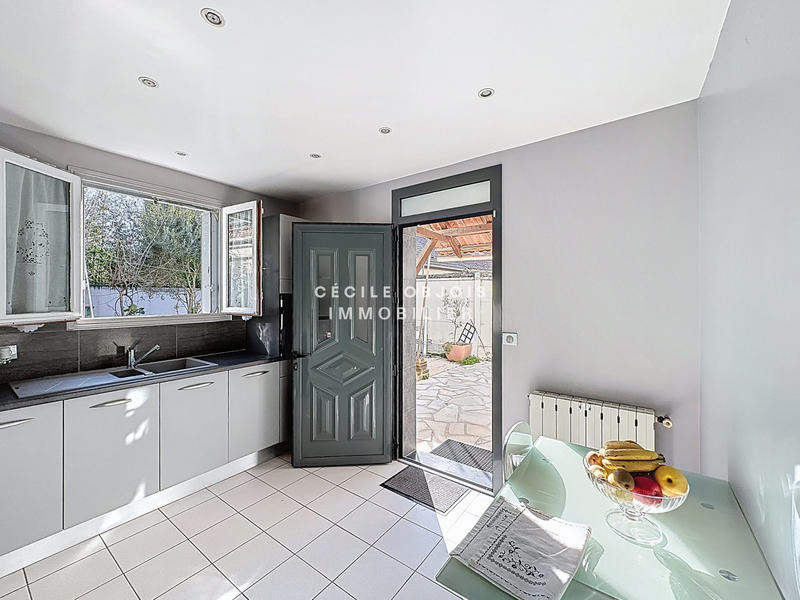 Maison ancienne - 102 m² - 7 pièces