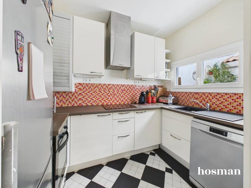 Maison - 98 m² - 6 pièces