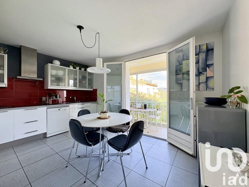 Maison - 209 m² - 6 pièces