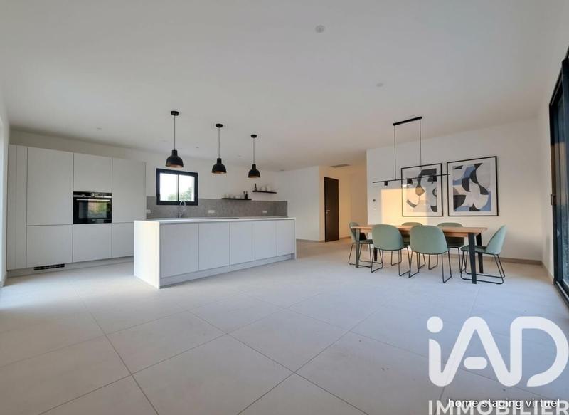 Maison - 130 m² - 5 pièces