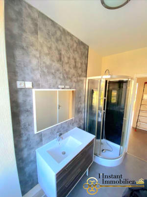 Immeuble - 311 m² - 9 pièces