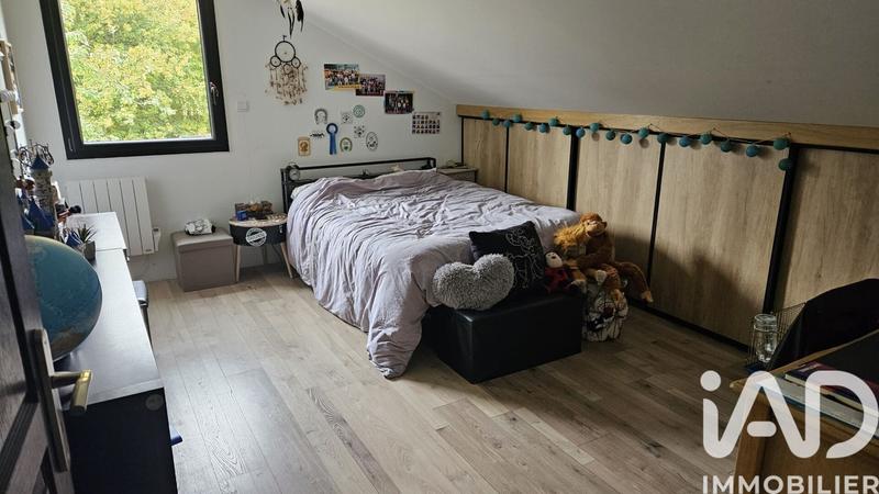 Maison - 201 m² - 7 pièces