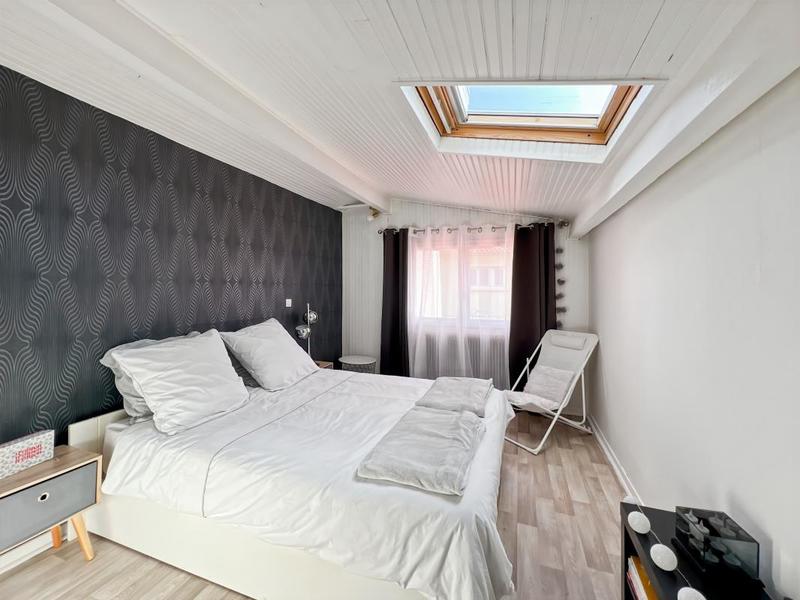 Maison - 205 m² - 7 pièces