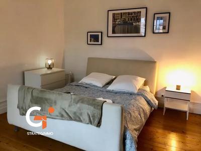 Immeuble - 250 m² - 14 pièces