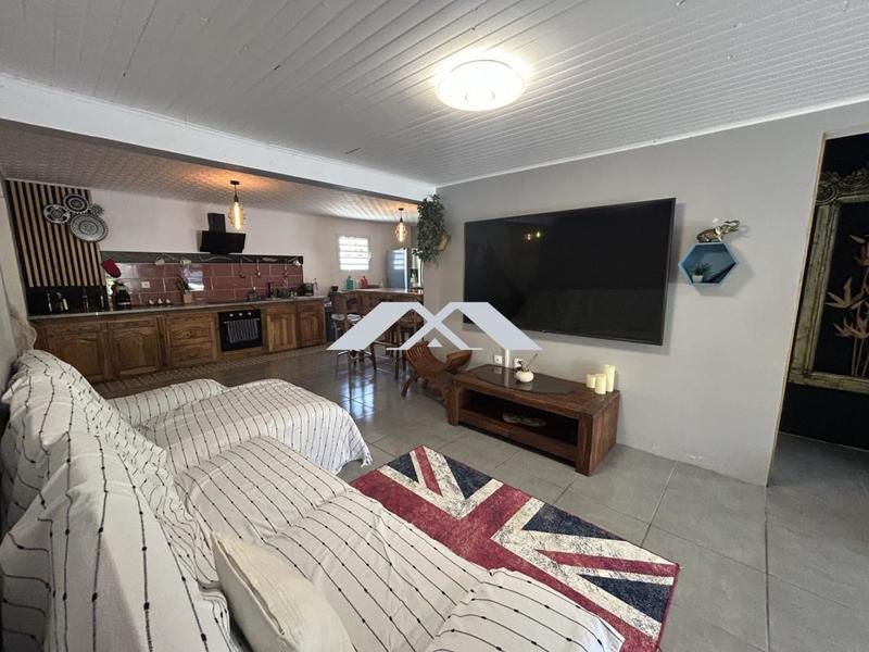 Maison - 98 m² - 5 pièces