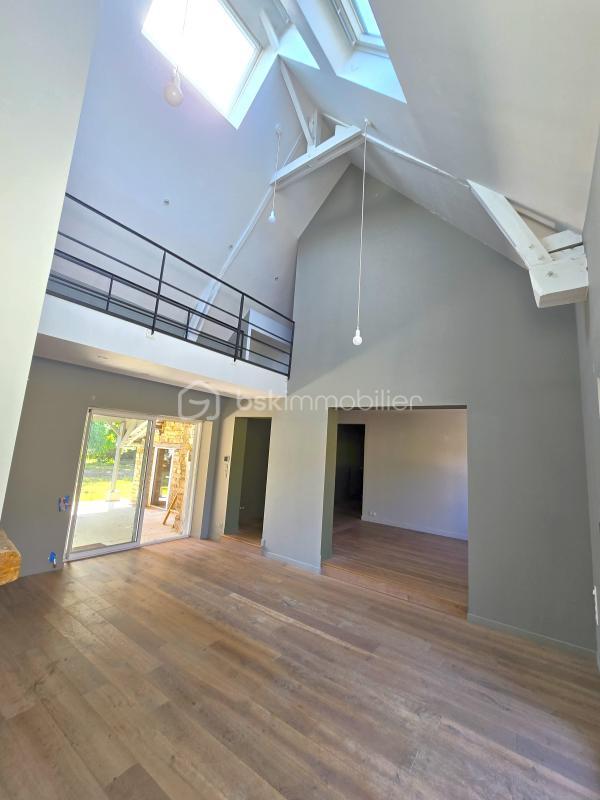 Longère - 217 m² - 8 pièces