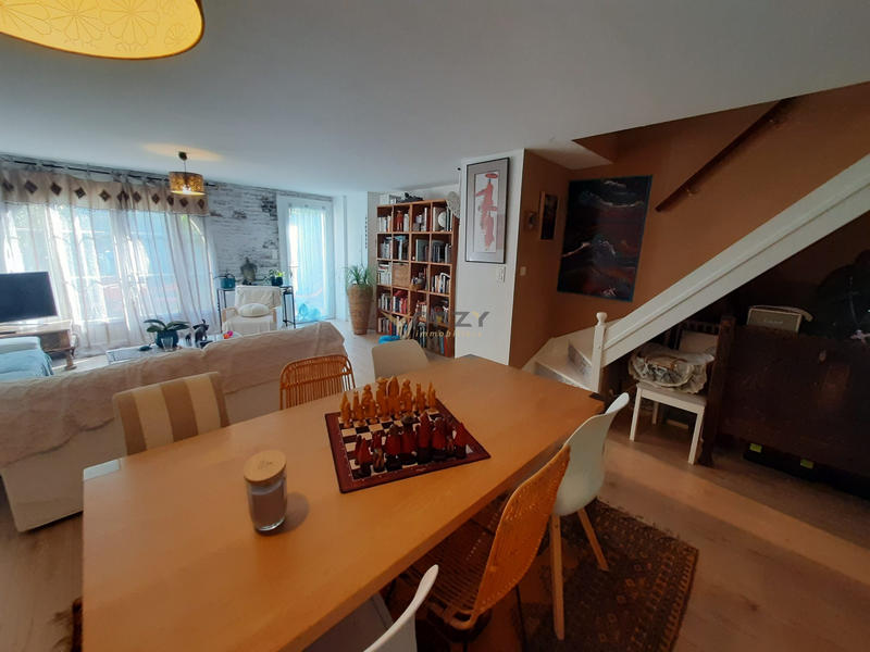 Maison - 99 m² - 4 pièces