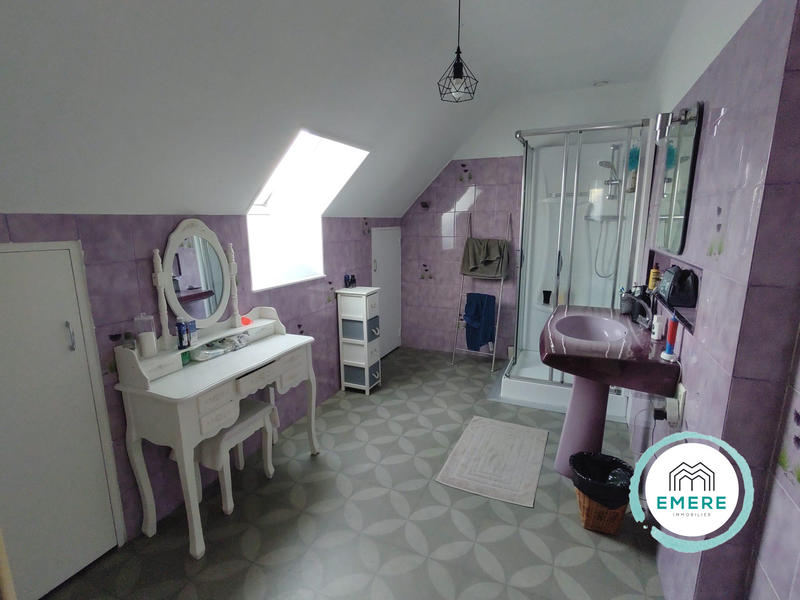 Maison - 178 m² - 7 pièces