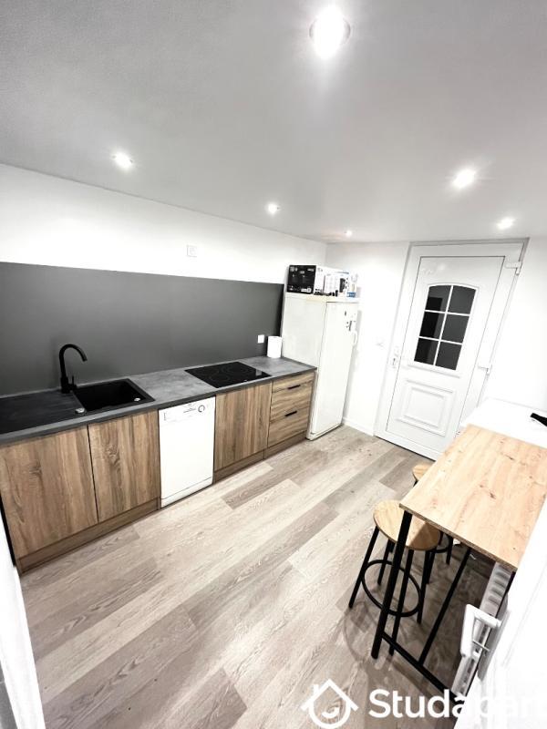 Chambre - 14 m² - 1 pièce