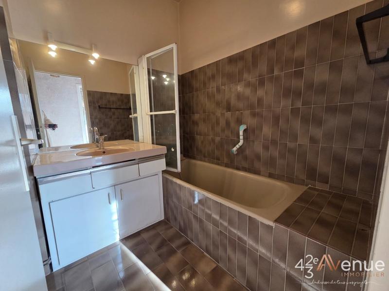 Appartement - 125 m² - 6 pièces