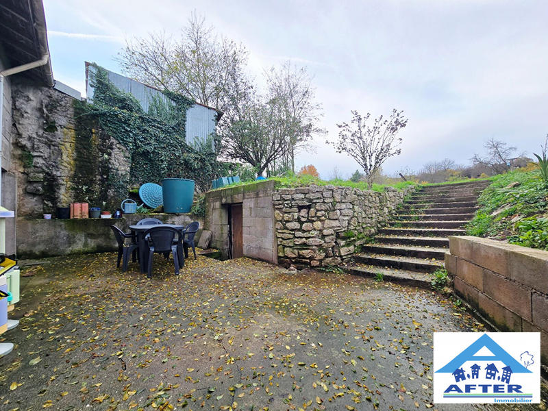 Maison - 216 m² - 6 pièces