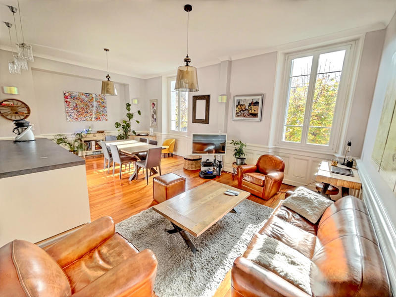 Appartement - 96 m² - 3 pièces