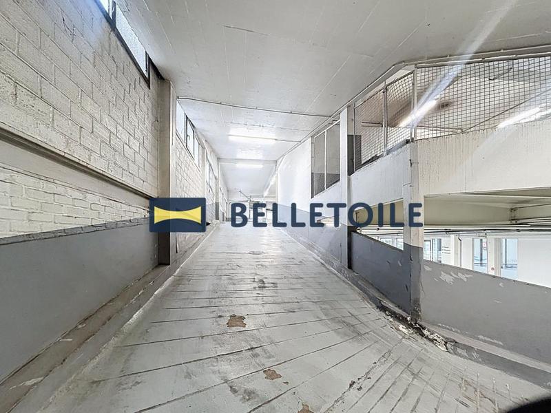 Local commercial - 2 239 m²