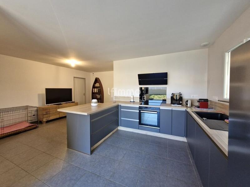 Maison - 90 m² - 4 pièces