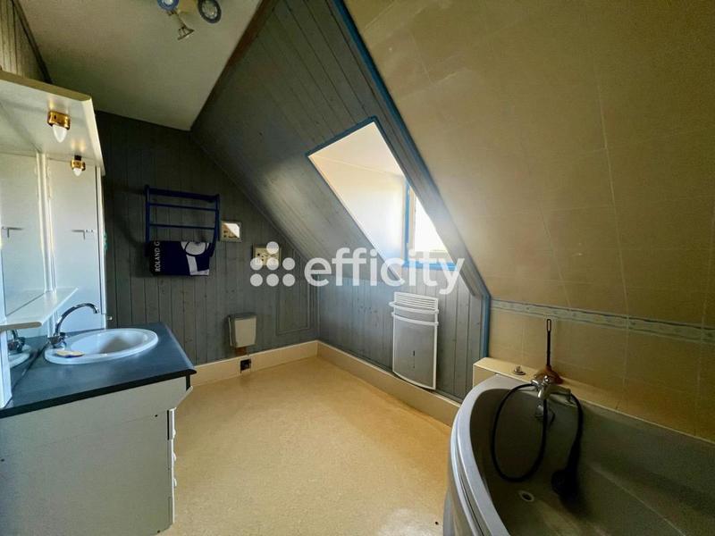 Maison - 186 m² - 7 pièces