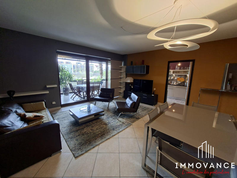 Appartement - 93 m² - 3 pièces