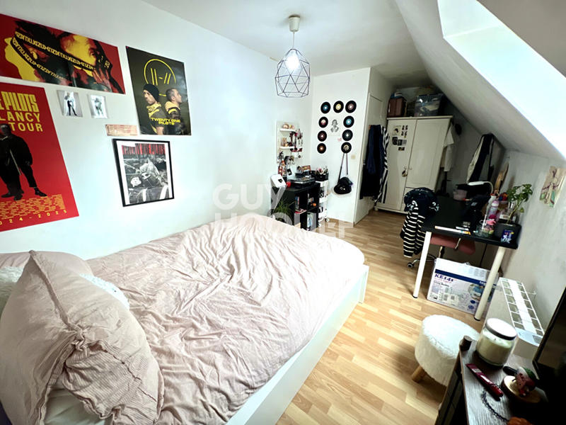 Maison - 89 m² - 5 pièces