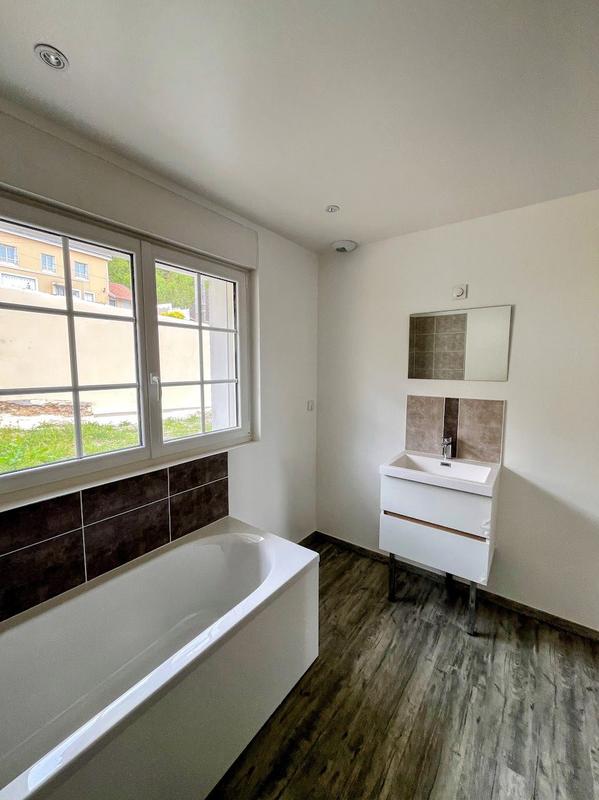 Maison - 77 m² - 4 pièces