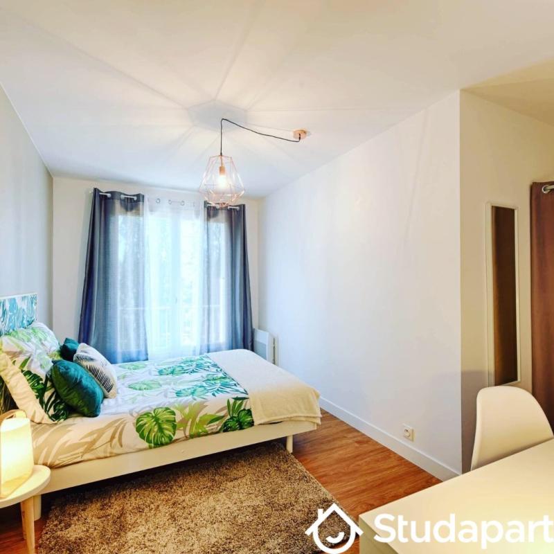 Chambre - 12 m² - 1 pièce