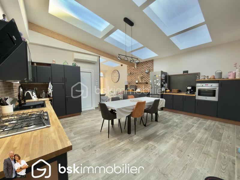 Maison - 170 m² - 6 pièces