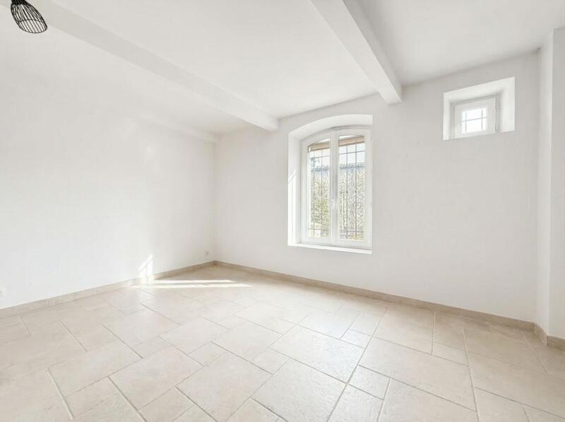 Maison - 287 m² - 7 pièces