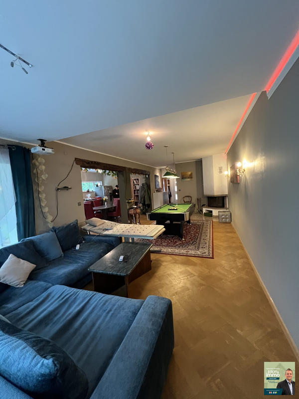 Maison - 349 m² - 12 pièces