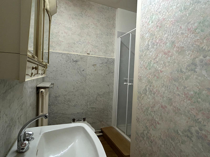 Immeuble - 8 pièces