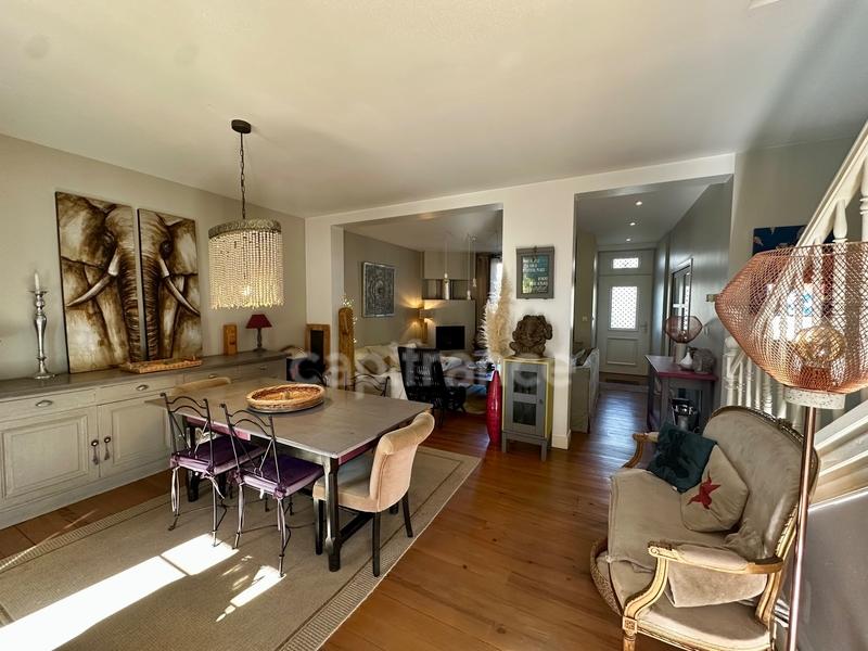 Maison - 155 m² - 6 pièces