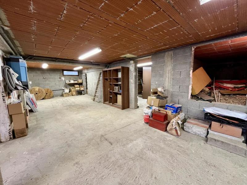 Maison - 180 m² - 7 pièces