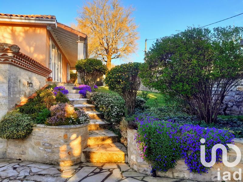 Maison - 215 m² - 5 pièces