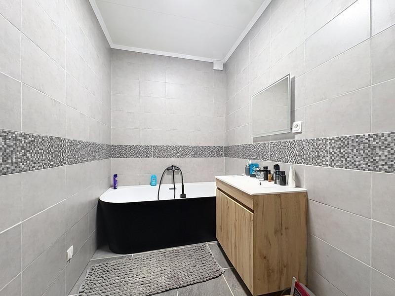 Appartement - 91 m² - 4 pièces