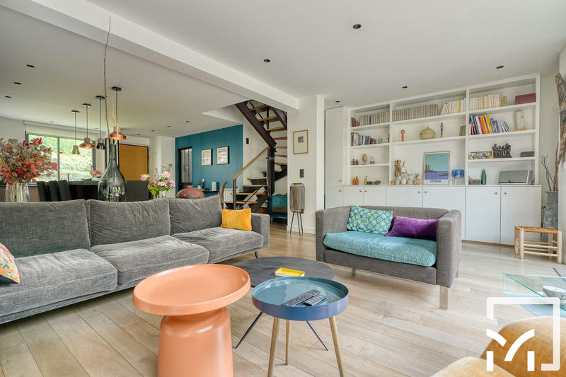 Maison - 180 m² - 7 pièces