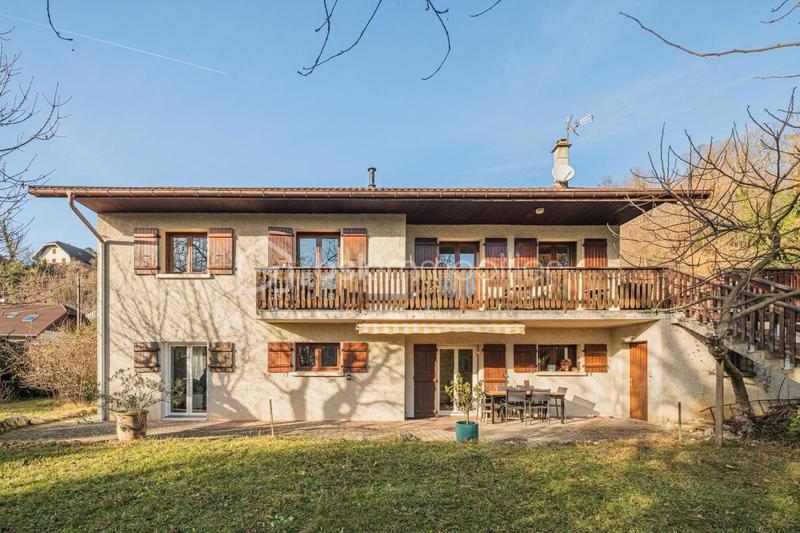 Maison - 155 m² - 7 pièces