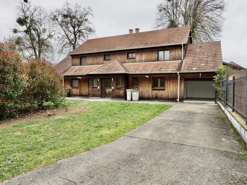 Maison - 98 m² - 6 pièces