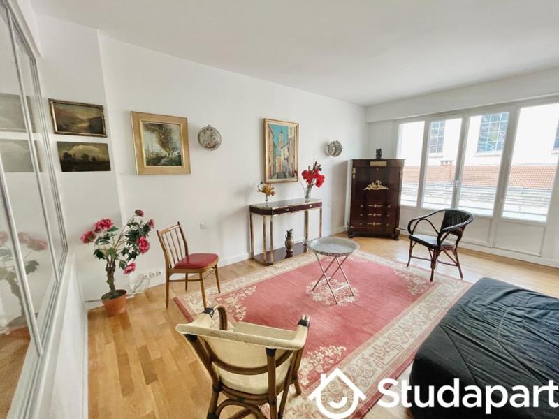 Appartement - 96 m² - 5 pièces