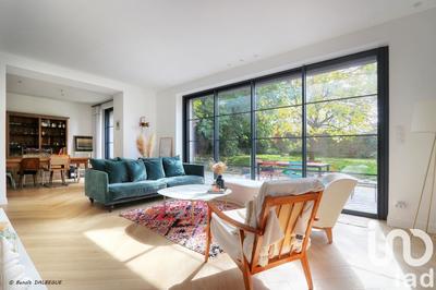 Maison - 187 m² - 8 pièces