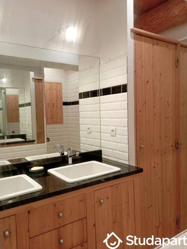 Chambre - 13 m² - 1 pièce