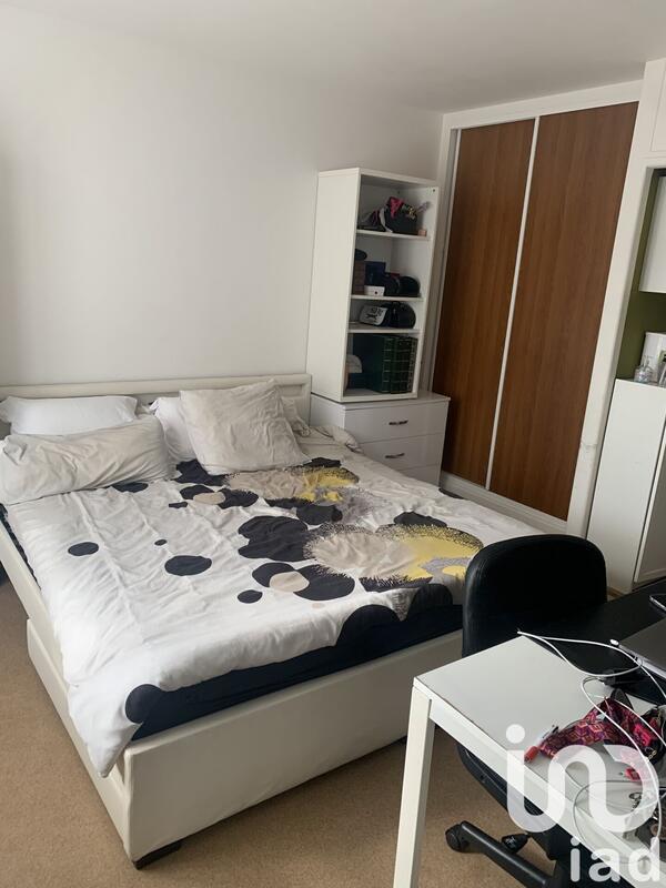 Maison - 205 m² - 9 pièces