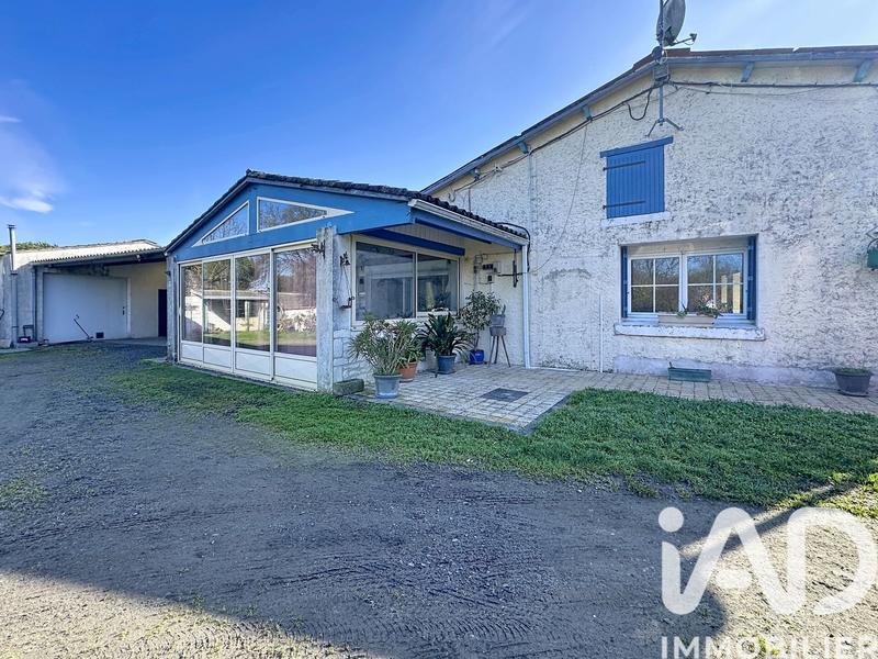 Maison - 200 m² - 6 pièces