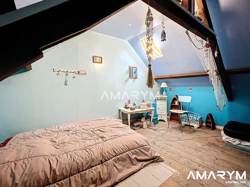 Maison - 90 m² - 5 pièces