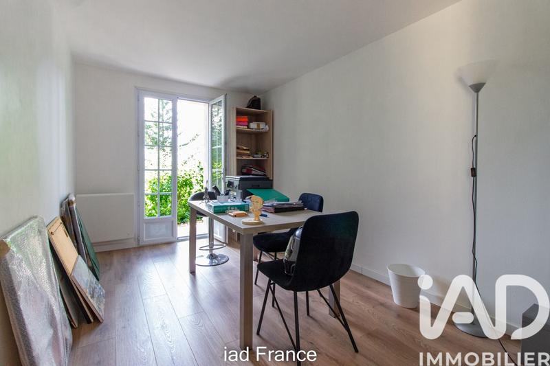 Maison - 225 m² - 8 pièces