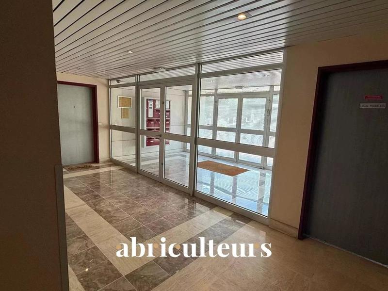 Appartement - 87 m² - 4 pièces