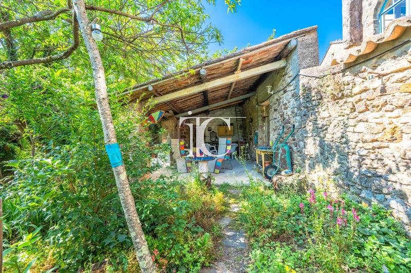 Maison en pierre - 130 m² - 6 pièces