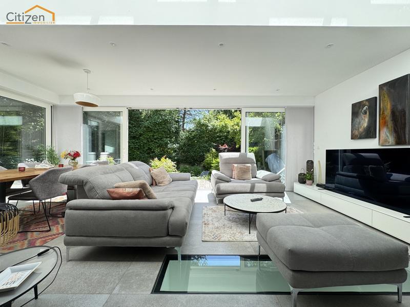 Villa - 212 m² - 6 pièces