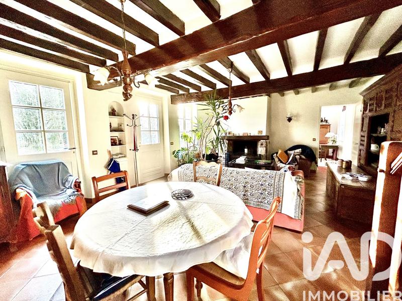 Maison - 165 m² - 8 pièces