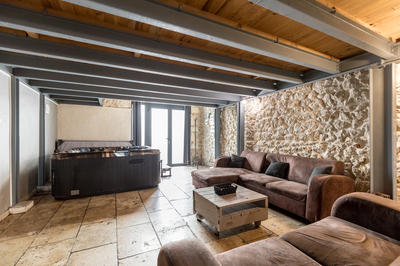 Appartement - 107 m² - 2 pièces