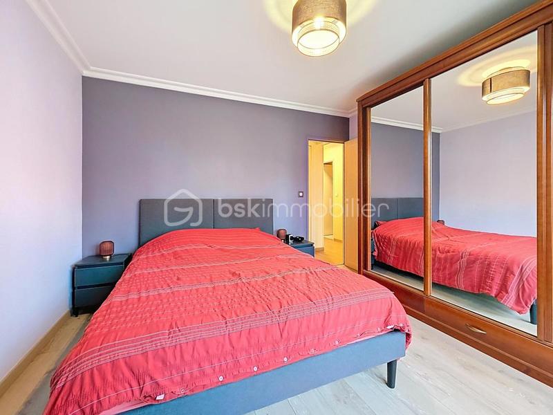 Appartement - 96 m² - 5 pièces