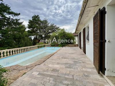 Maison - 170 m² - 7 pièces