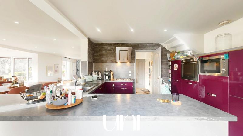 Maison - 160 m² - 6 pièces