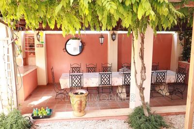 Villa - 292 m² - 12 pièces